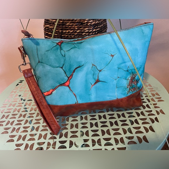 fashion Handbags - Brand New Turquoise Woodsy Wristlet $12